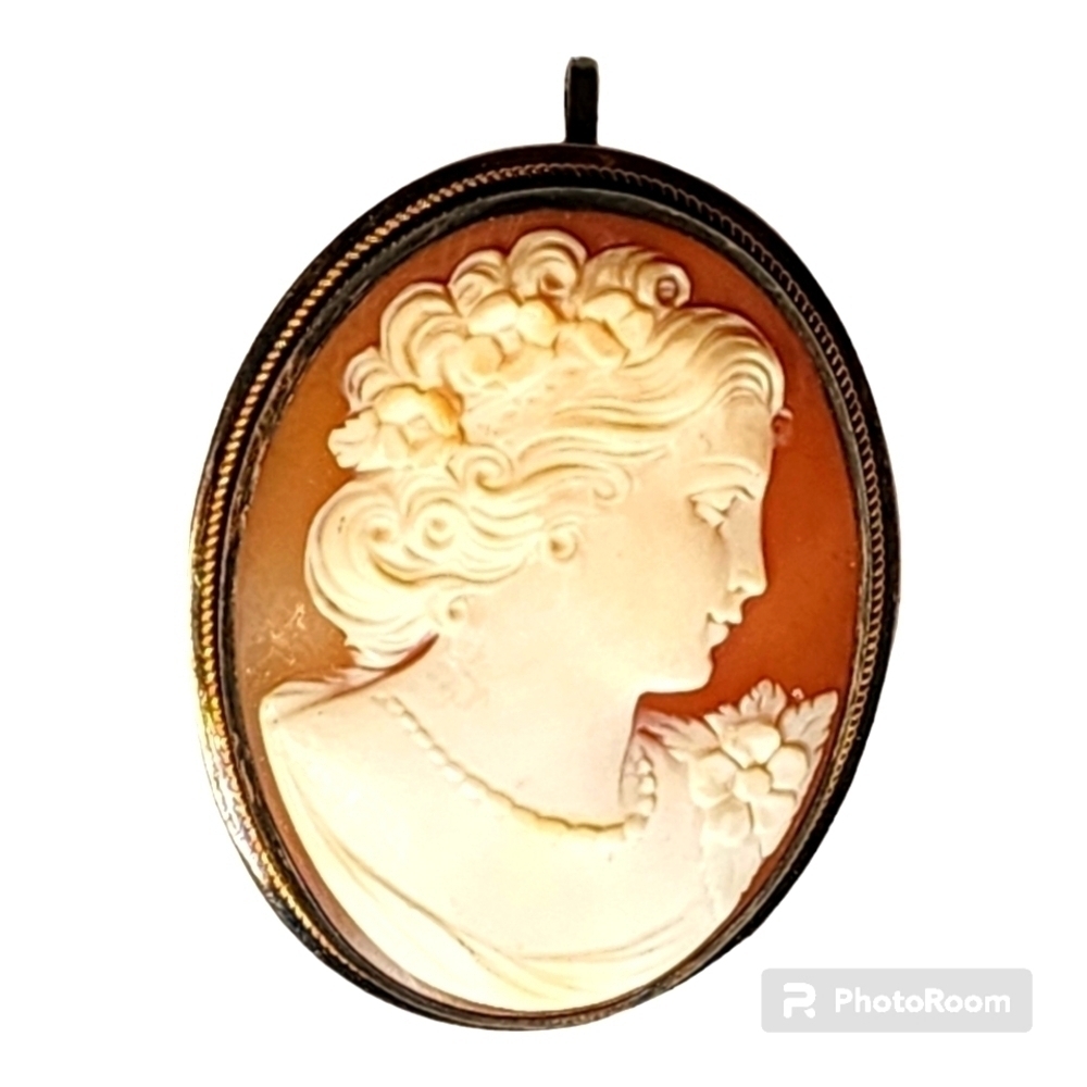 Antique Cameo Conch Shell Carved Pendant BroochBezel set in Sterling Silver